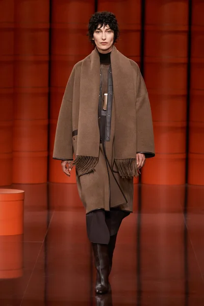 Look 26